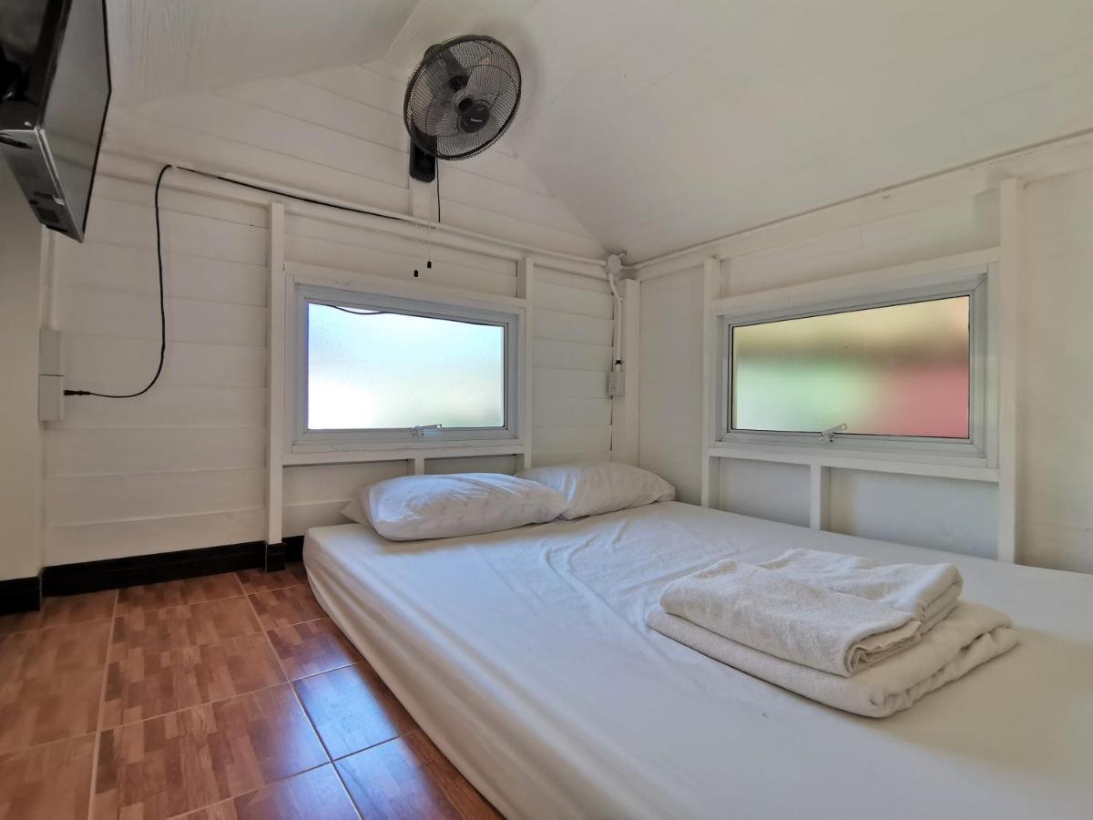 Phuhaya Bamboo Bungalows Ko Lanta Exteriér fotografie