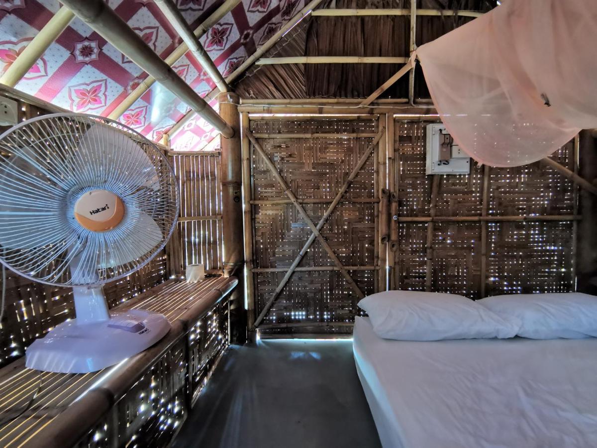 Phuhaya Bamboo Bungalows Ko Lanta Exteriér fotografie
