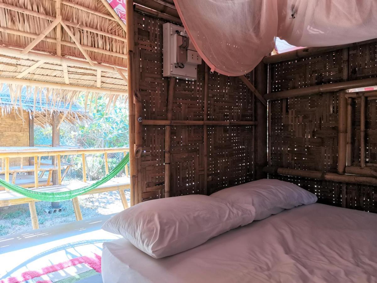 Phuhaya Bamboo Bungalows Ko Lanta Exteriér fotografie